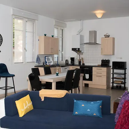 Appartement Au Rez-de-chaussee Nichee En Plein Centre D'arras Arras