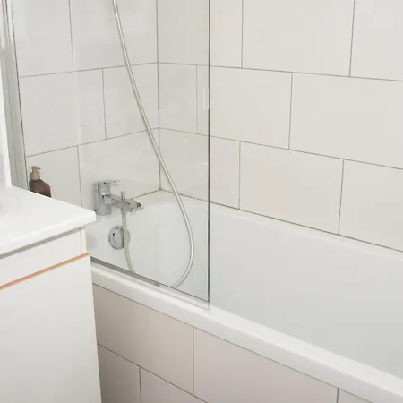 Au Rez-de-chaussee Nichee En Plein Centre D'arras Appartement Arras