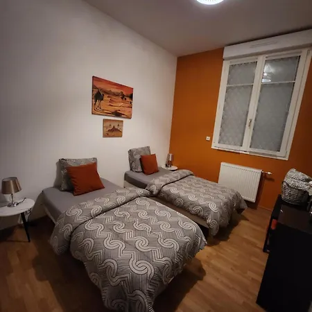 Apartament Au Rez-de-chaussee Nichee En Plein Centre D'arras *