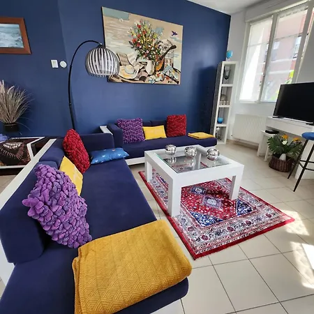 Au Rez-de-chaussee Nichee En Plein Centre D'arras Apartamento