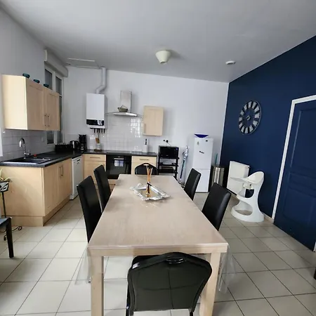 Au Rez-de-chaussee Nichee En Plein Centre D'arras Apartamento Arras